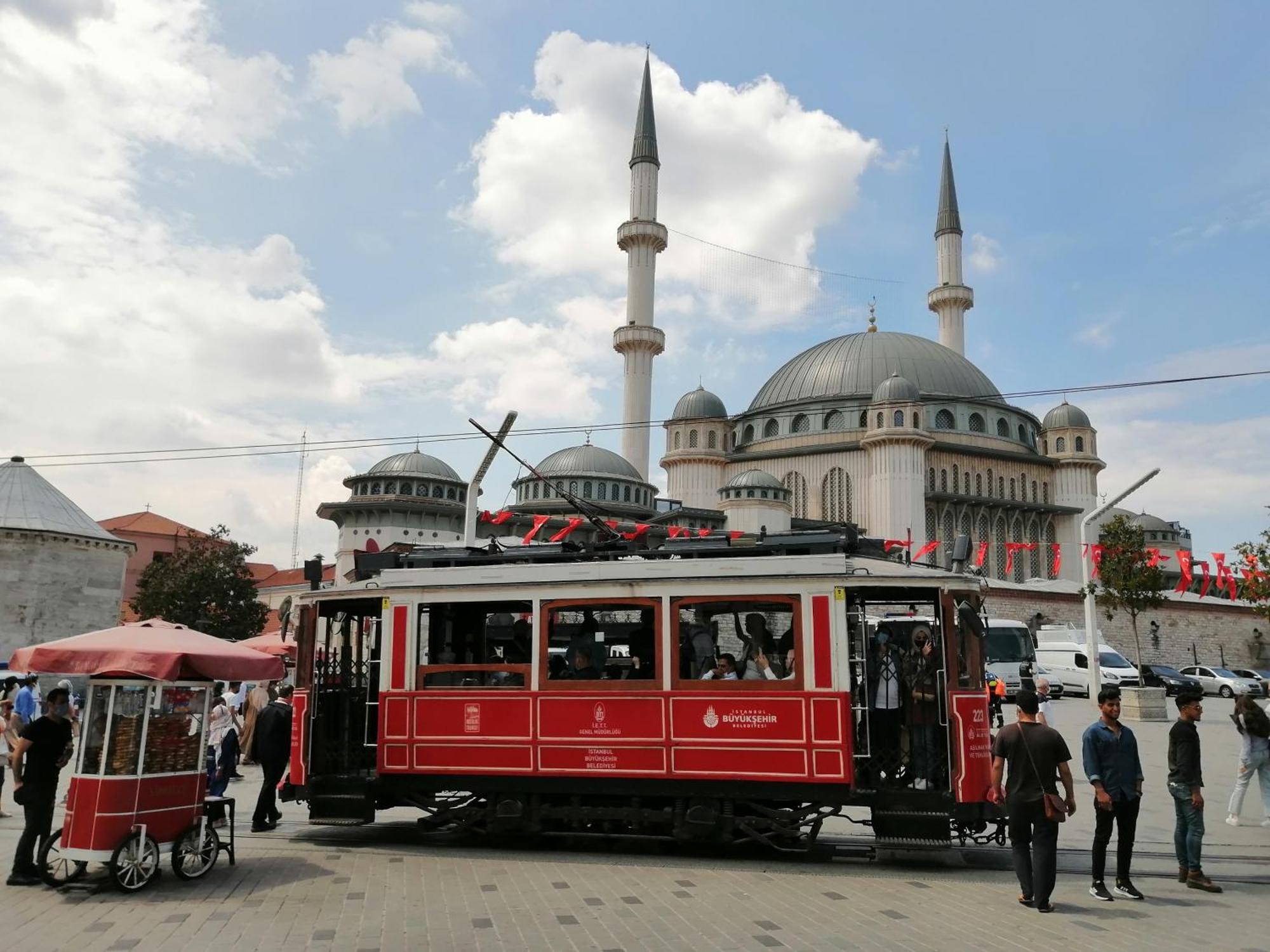 Taksim Park Hotel Istanbul Bagian luar foto