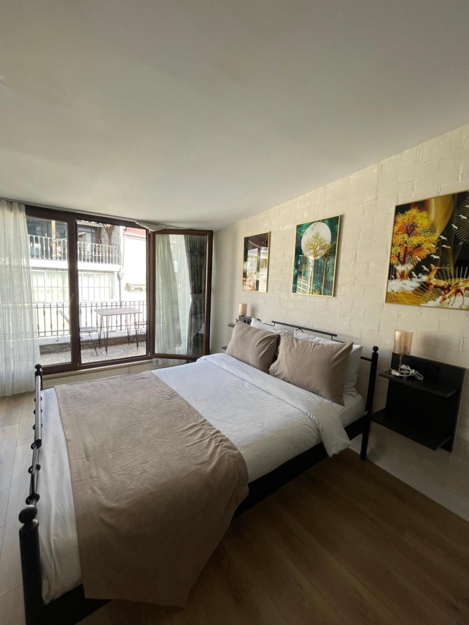 Taksim Park Hotel Istanbul Bagian luar foto