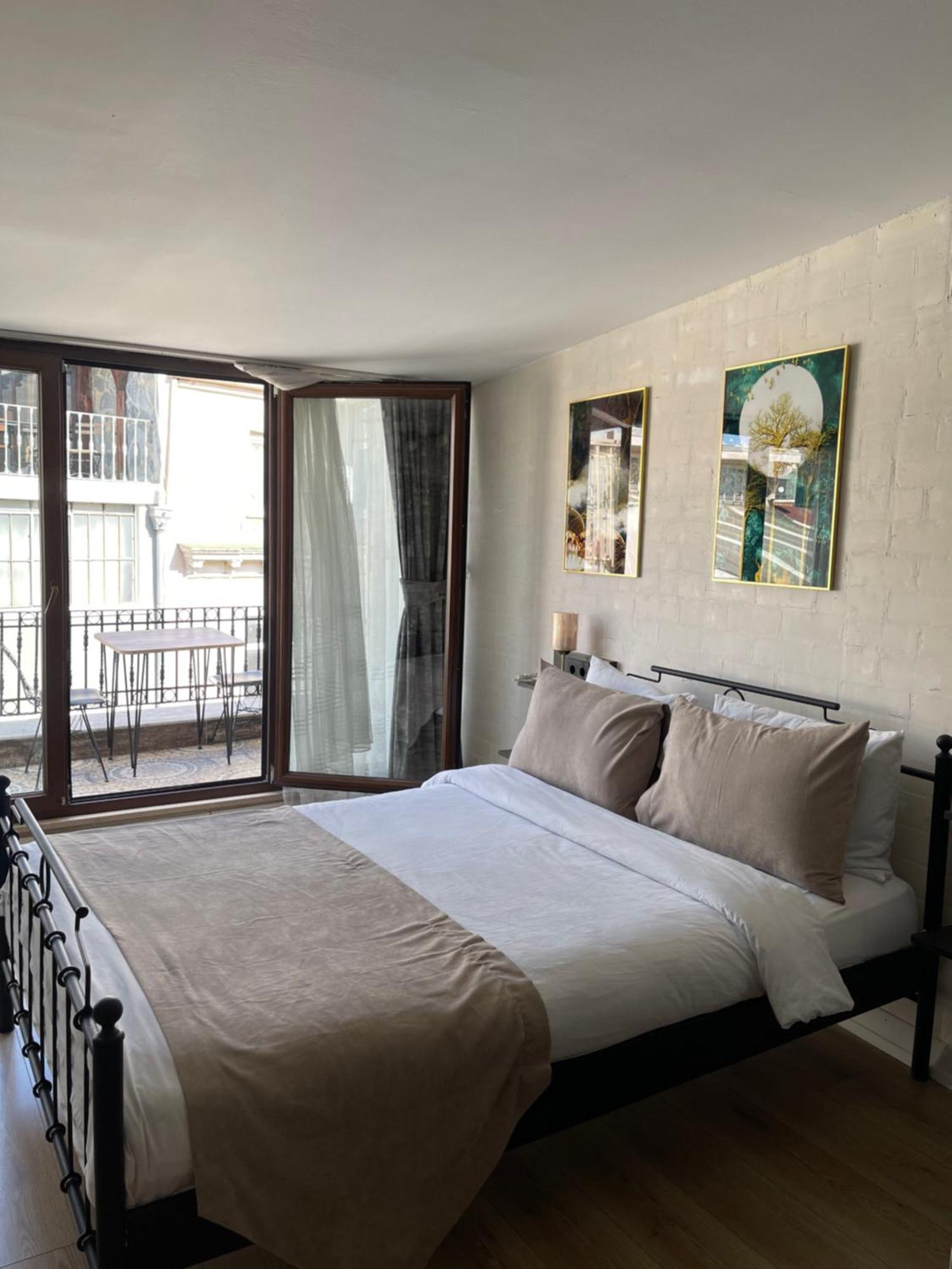 Taksim Park Hotel Istanbul Bagian luar foto