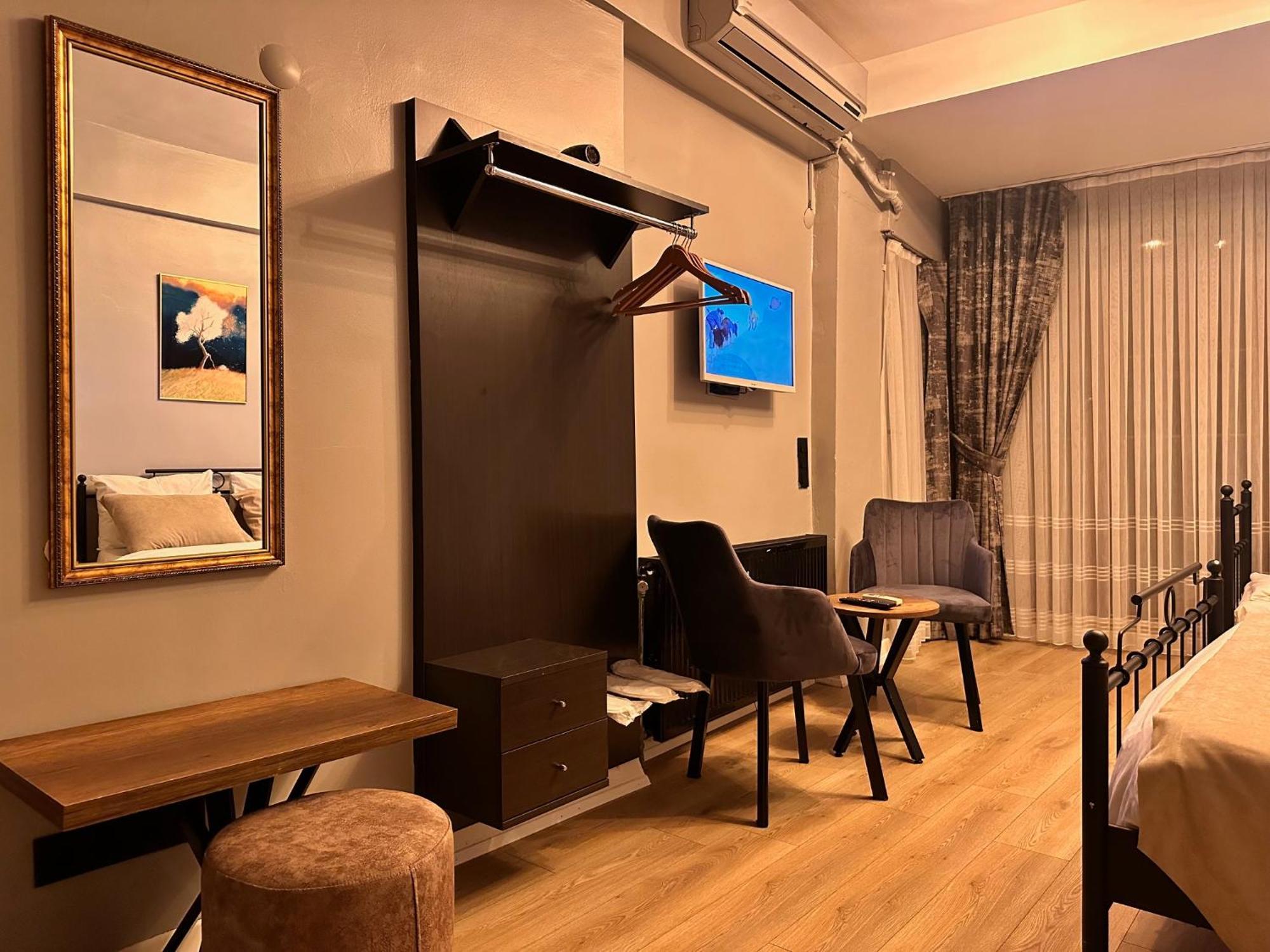 Taksim Park Hotel Istanbul Bagian luar foto