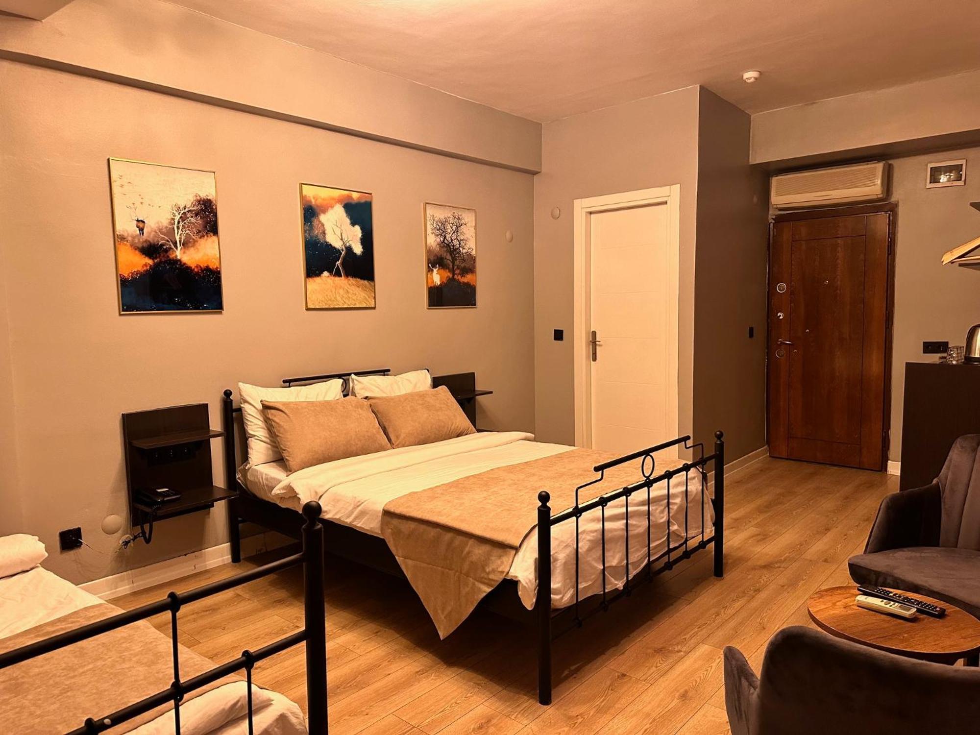 Taksim Park Hotel Istanbul Bagian luar foto
